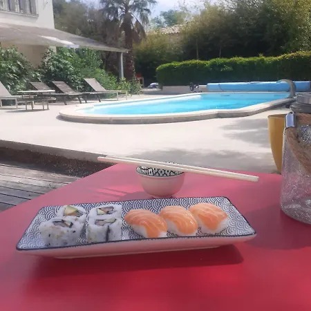아파트 Avec Piscine