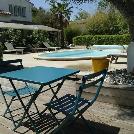 Avec Piscine Corbere